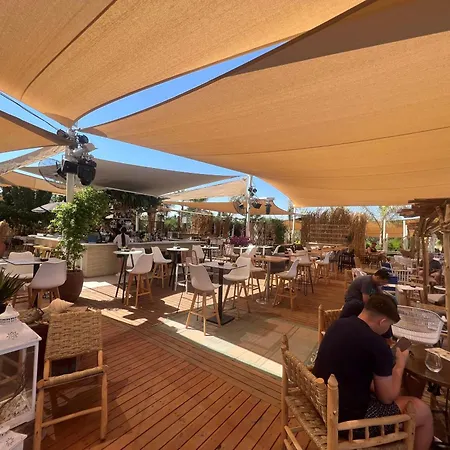 Anastasia Splash Residences 3*