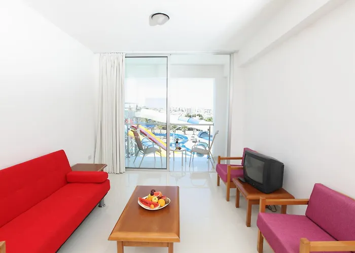 Apartmanhotel Anastasia Splash Residences Pernera