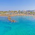 Anastasia Splash Residences Apartmanhotel Pernera