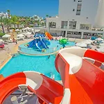 Anastasia Splash Residences Lejlighedshotel