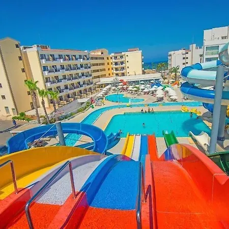 Anastasia Splash Residences Lägenhetshotell