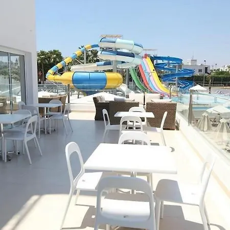 Anastasia Splash Residences 3* פרוטאראס