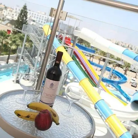 Anastasia Splash Residences Lägenhetshotell Pernera