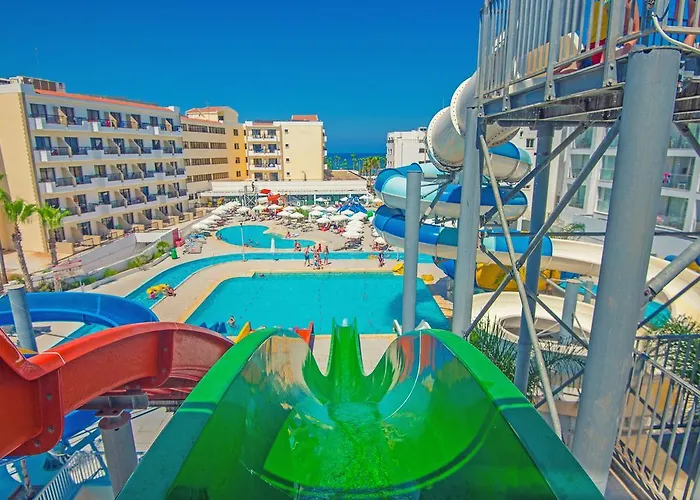 Anastasia Splash Residences Aparthotel 3*