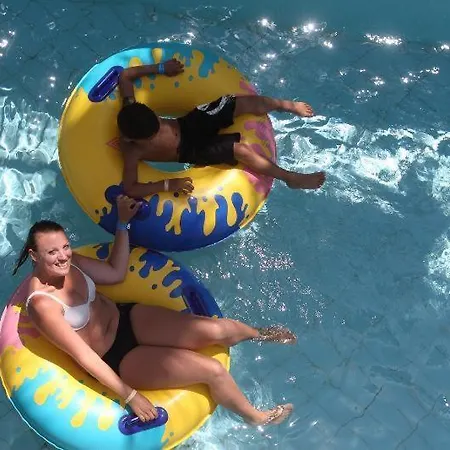 Apart-hotel Anastasia Splash Residences