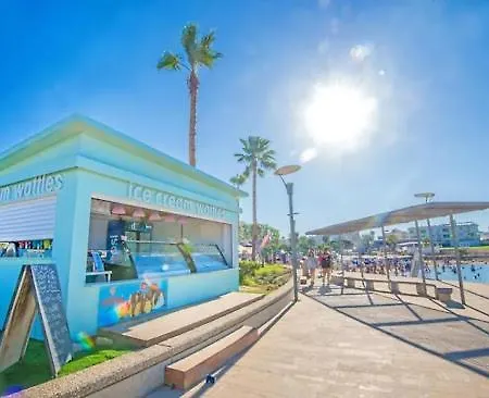 Anastasia Splash Residences Apart-hotel 3*