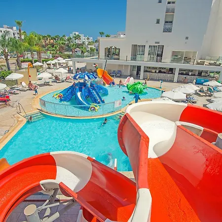 Anastasia Splash Residences Apart-hotel