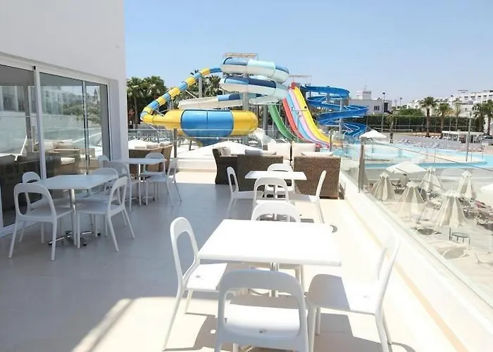 Anastasia Splash Residences 3* Pernera